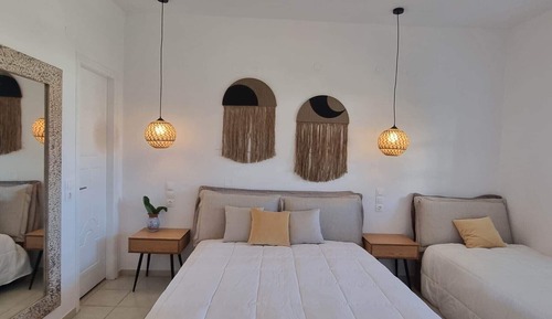 Suite estudio básica (Cheronnisos)