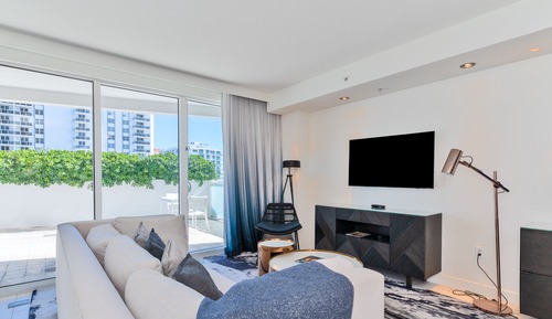 Condo 503