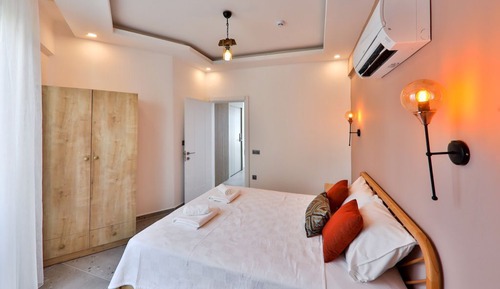 Deluxe Condo, 1 Queen Bed with Sofa bed, Non Smoking, Sea View