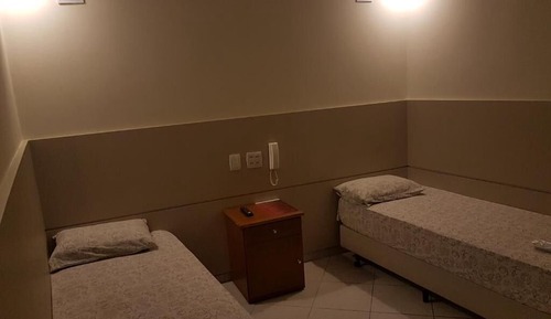 Habitación con 2 camas individuales