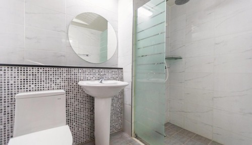 Room (Hotel type (ondol) Room 302)