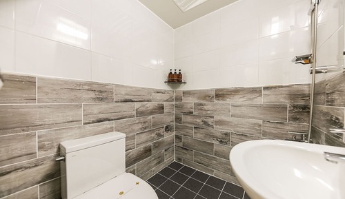 Room (Red Clay Ondol / Gongsanseong Fortres)