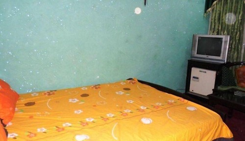 Habitación estándar con 1 cama doble o 2 individuales