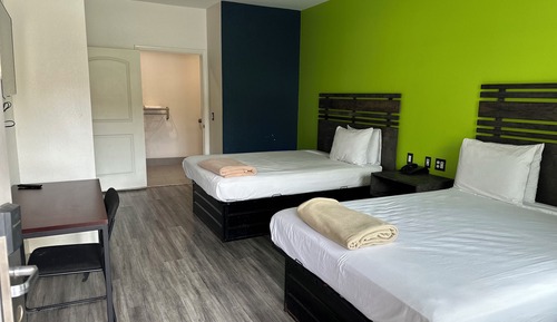 Habitación, 2 camas de matrimonio, accesible para personas con discapacidad, no fumadores