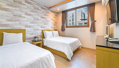 Habitación básica, 1 habitación (Deluxe Twin room (random))