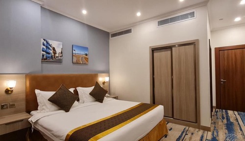 Habitación Deluxe doble de uso individual, 1 cama de matrimonio grande