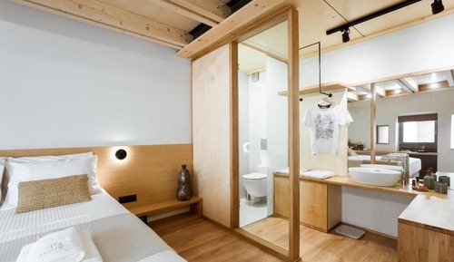 Deluxe Suite, Bath, Ground Floor