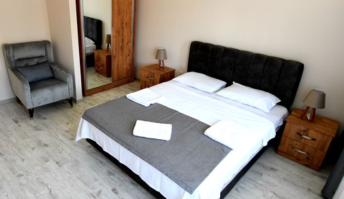 Apartamento familiar, 3 habitaciones, vistas al mar
