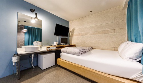 Room (Deluxe (Main Building/Annex Random) ()