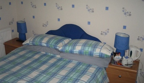 Habitación doble, baño privado (with Abbey View)