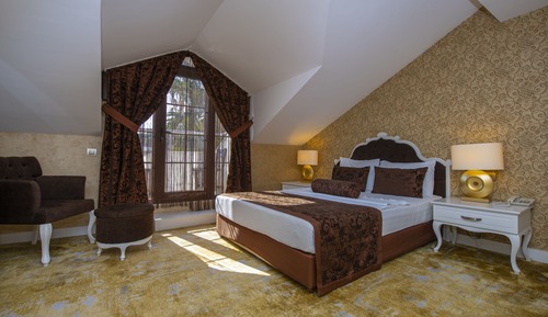 Habitación familiar, 2 camas de matrimonio, no fumadores, vistas al jardín