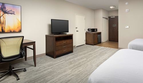 Habitación, 2 camas de matrimonio, accesible para personas con discapacidad (Hearing)