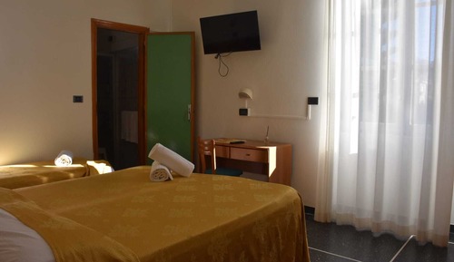 Habitación triple clásica