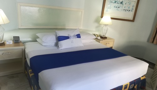 Habitación estándar doble, 1 cama de matrimonio grande, balcón