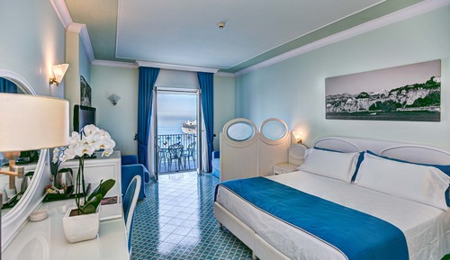 Suite junior, vistas al mar