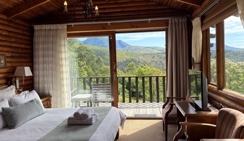 Habitación con 1 cama doble o 2 individuales (Swiss Village Cabins)