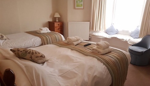 Suite, baño privado (Ground Floor)