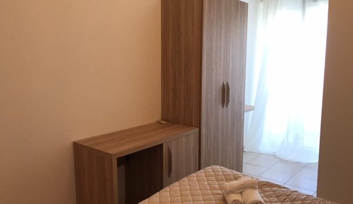 Habitación estándar con 1 cama doble o 2 individuales