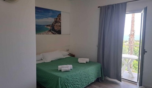 Habitación con 1 cama doble o 2 individuales