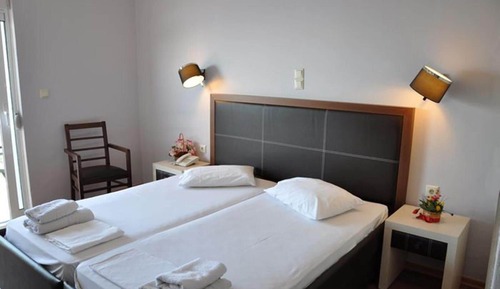 Habitación económica con 2 camas individuales