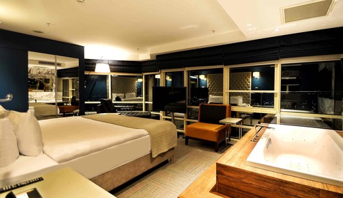 Suite, 1 cama de matrimonio grande, vistas al mar, en esquina (nonsmoking)