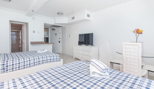 Deluxe Studio Suite