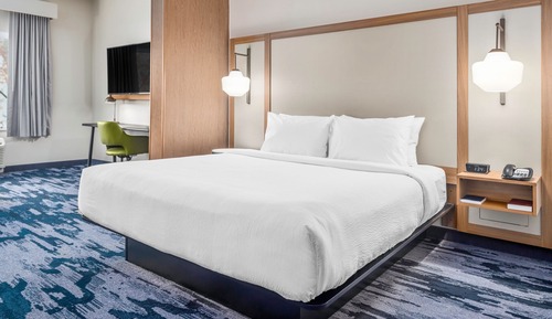 Suite ejecutiva, 1 cama de matrimonio grande con sofá cama (Hearing Accessible)