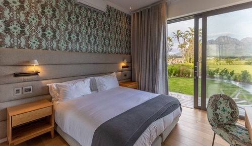 Habitación Confort, 1 cama de matrimonio grande, balcón, vistas a la montaña (1)