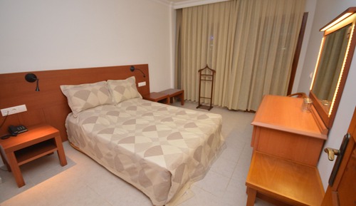 Habitación cuádruple estándar