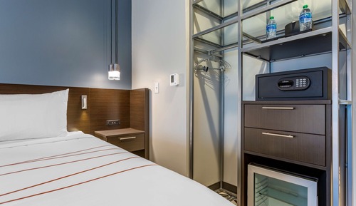 Habitación estándar, 1 cama de matrimonio grande, accesible para personas con discapacidad