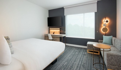 Estudio, 1 cama de matrimonio grande con sofá cama