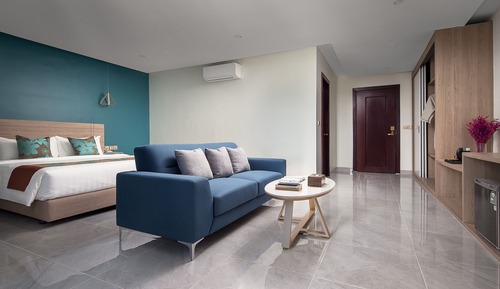 Deluxe Double with Pool & Mountain View