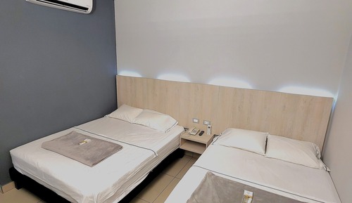 Habitación con 2 camas individuales