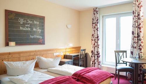 Habitación Confort doble, vistas al jardín