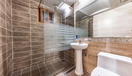 Room (Standard room (Wave+Movienet+1PC avai)