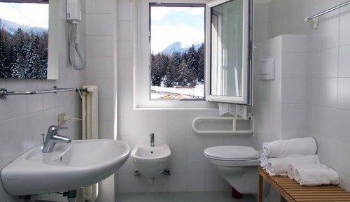 Habitación familiar con 1 cama doble o 2 individuales