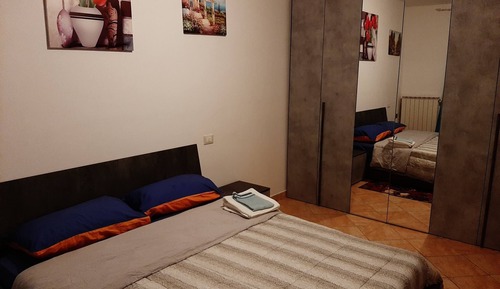 Apartamento, 2 habitaciones, fumadores, balcón