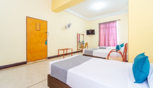 Habitación cuádruple básica, balcón