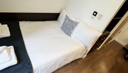 Apartamento Confort, baño privado (7 Bed Pure Astor House)