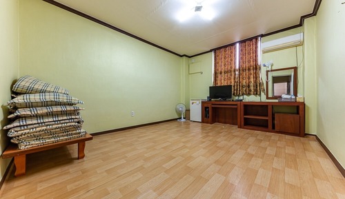 Room (Standard Room)