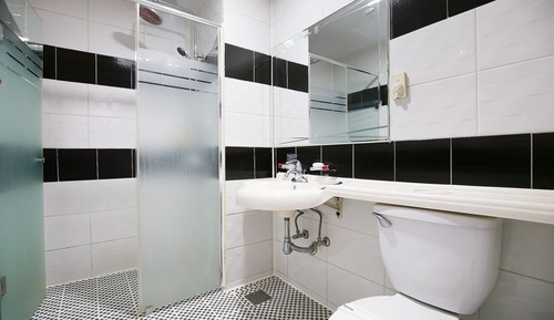 Room (Standard Room G7 (Netflix Disney+ App)