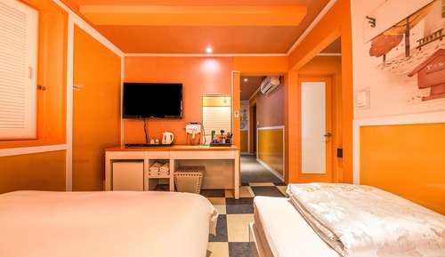 Room (Two Bedroom Twin G7 (Twin Beds 2TV))