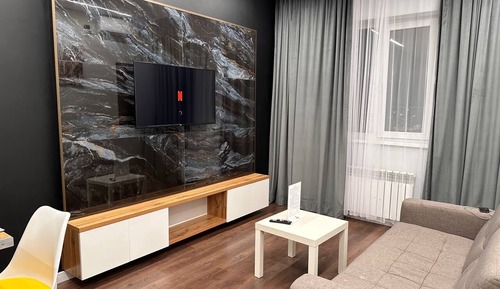 Estudio de diseño, frigorífico y microondas