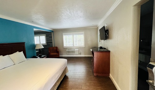 Suite Signature, 1 cama de matrimonio grande, bañera de hidromasaje