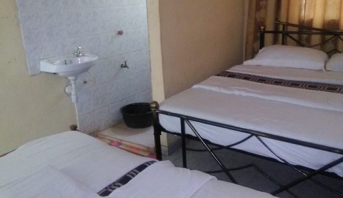 Habitación con 2 camas individuales