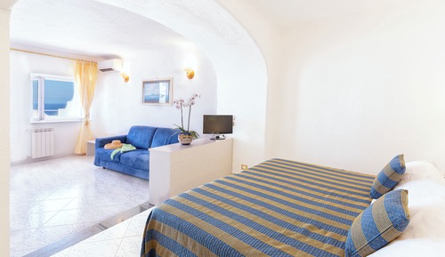 Suite junior, terraza, vistas al mar