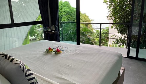 Habitación superior, vistas al jardín (A4)