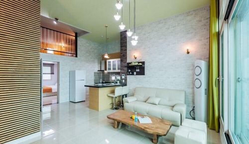 Room (Bay)