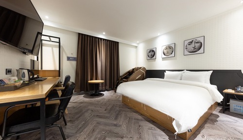 Habitación Premium (Massage Chair)