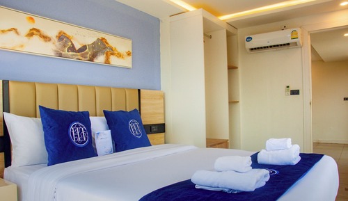 2 Bedroom Family Suite